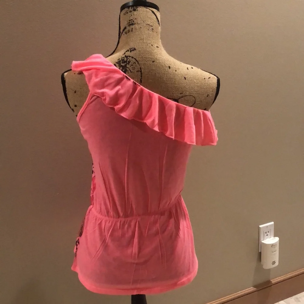 One Shoulder Ruffle Top - Picture 2 of 4